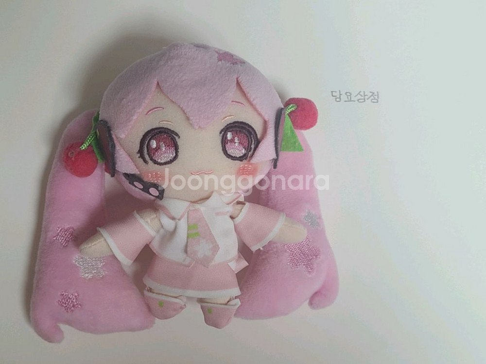 물건 구매해주신 분께 필요하시면 사쿠라 미쿠 인형드려요--0