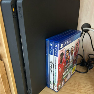 플스4 PS4 슬림 본체(1TB), 컨트롤러 2개+정품