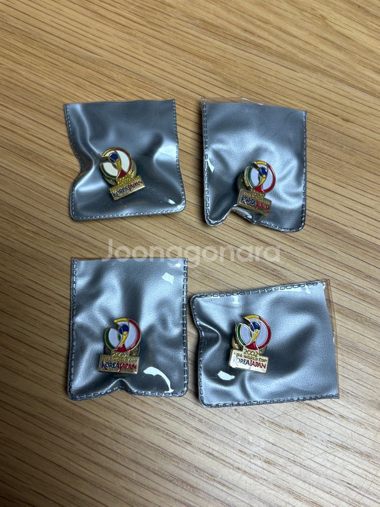 2002년 월드컵 기념 배지--0