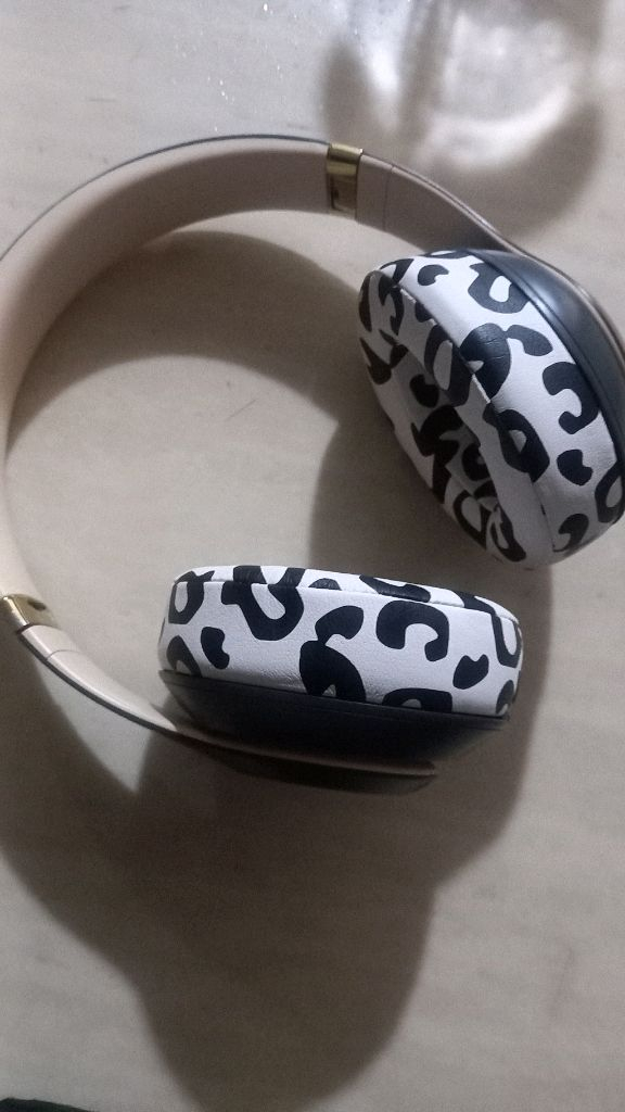 비츠 스튜디오 3 헤드셋 이미지