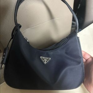 프라다 리나일론 미니백 st