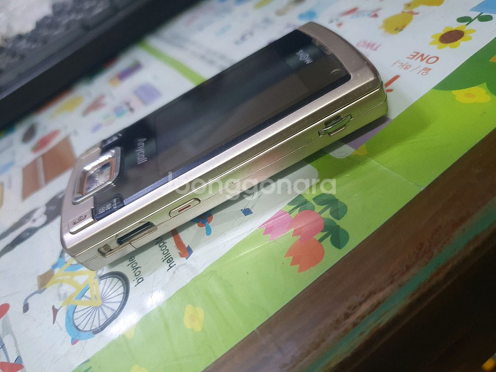 삼성 애니콜 파스텔 SPH-W5310 3.9만--4