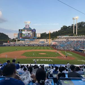 8/9 or 9/10 kt 삼성 표 구해요