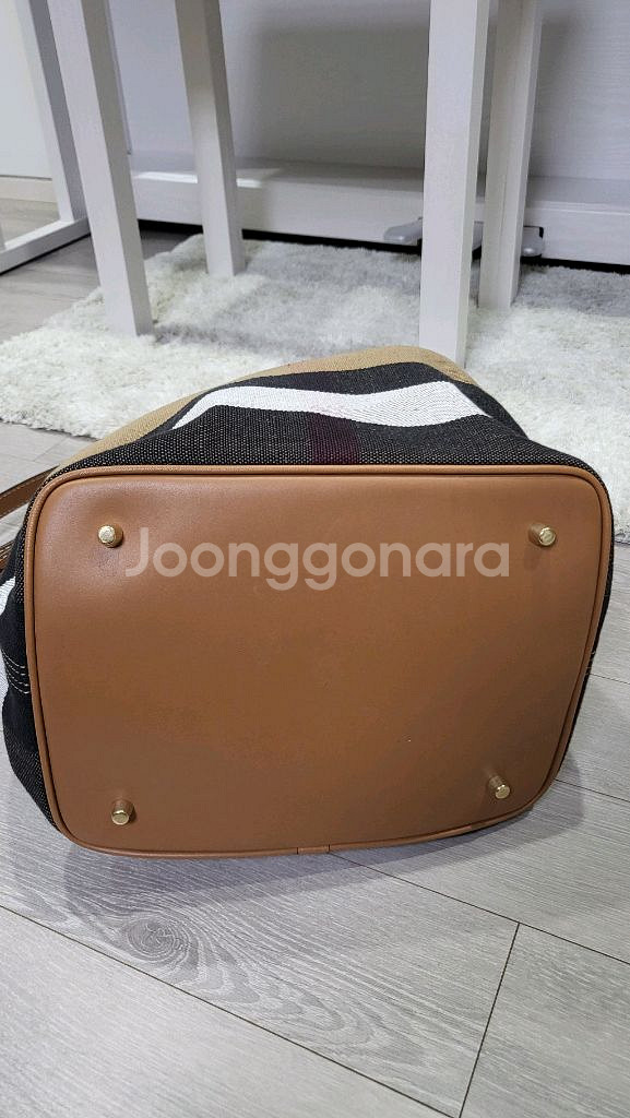 버버리 호보백--2