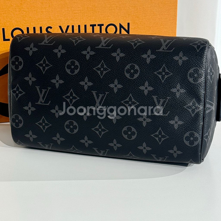 [새상품급]루이비통 이클립스 돕키트 파우치 클러치백--6