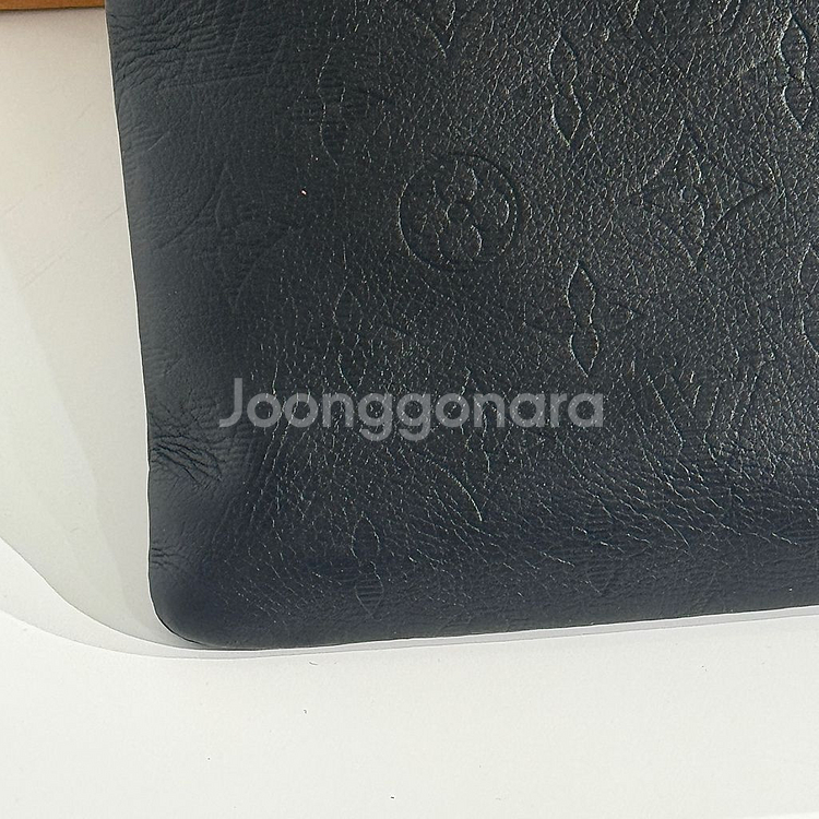 [정품]루이비통 쉐도우 디스커버리 클러치 M62903--6