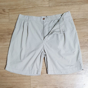 스파오 남성 베이지 반바지 34 L 100