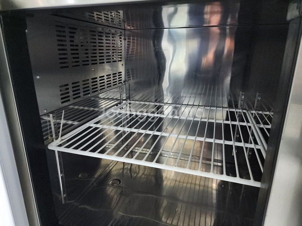 에버잰 1500테이블 냉장고 간냉식 판매 합니다--2