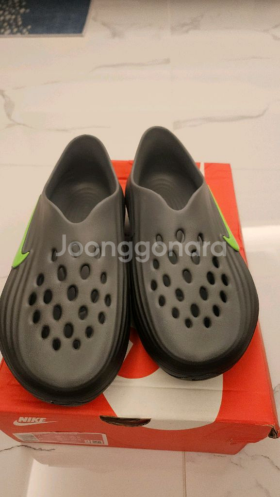 나이키 리액트X 주벤8 슬리퍼 250 새상품--0
