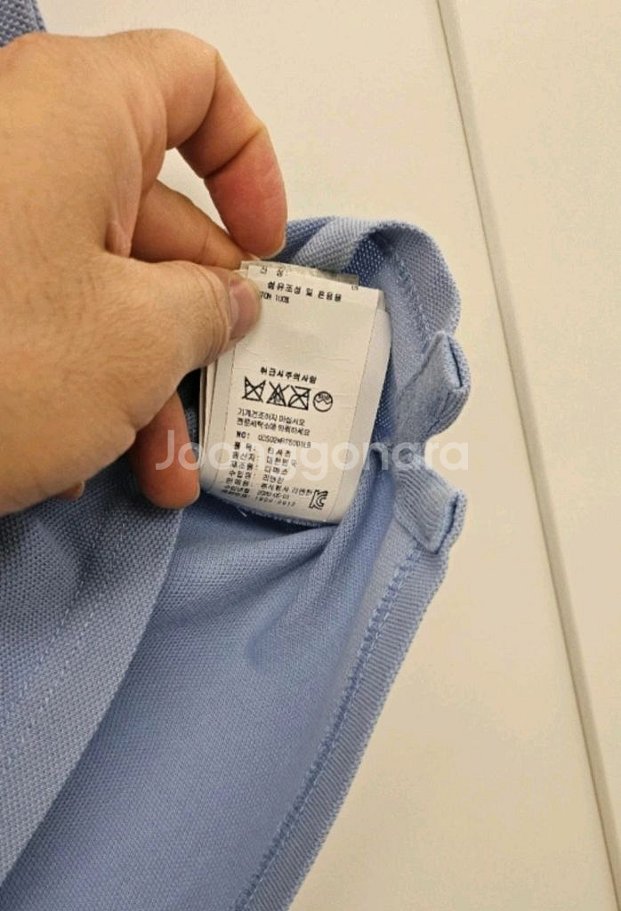 몽클레어 남성 폴로티셔츠 M사이즈 팔아요--3