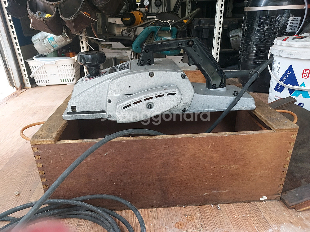 마끼다1804N5인치대패팝니다(220V)--1