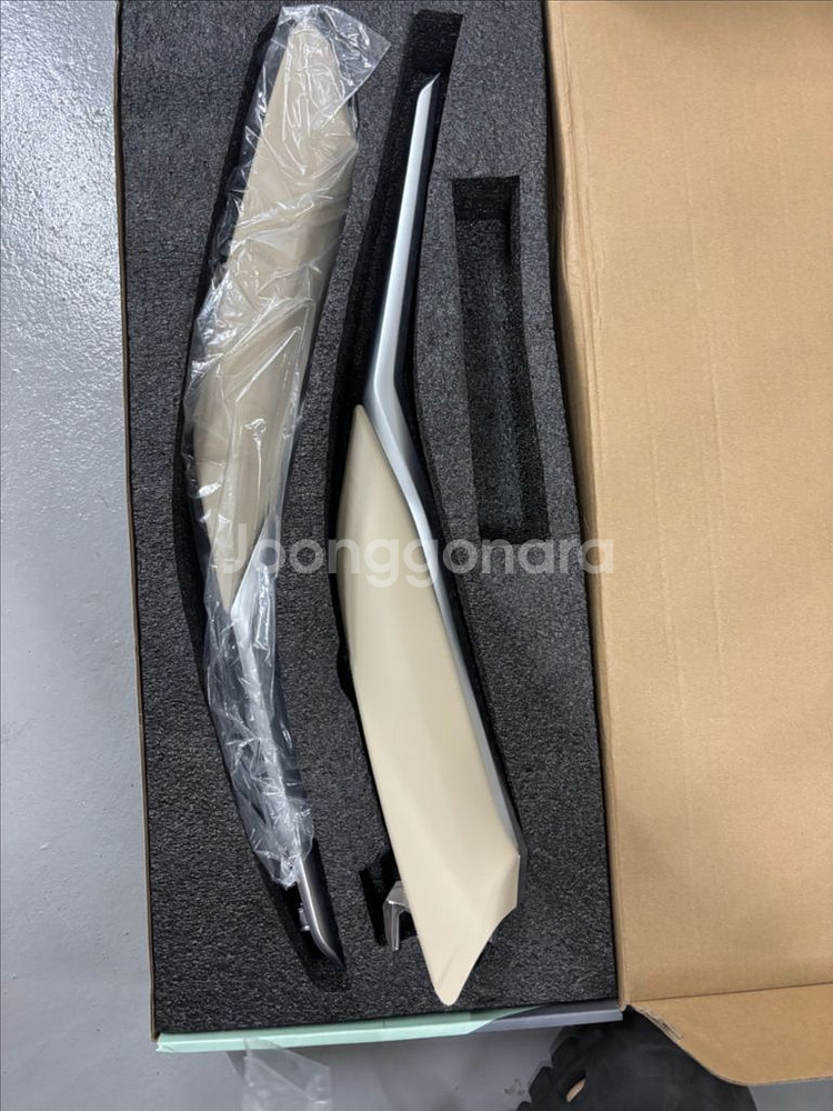 bmw 사이드콘솔 베이지--0