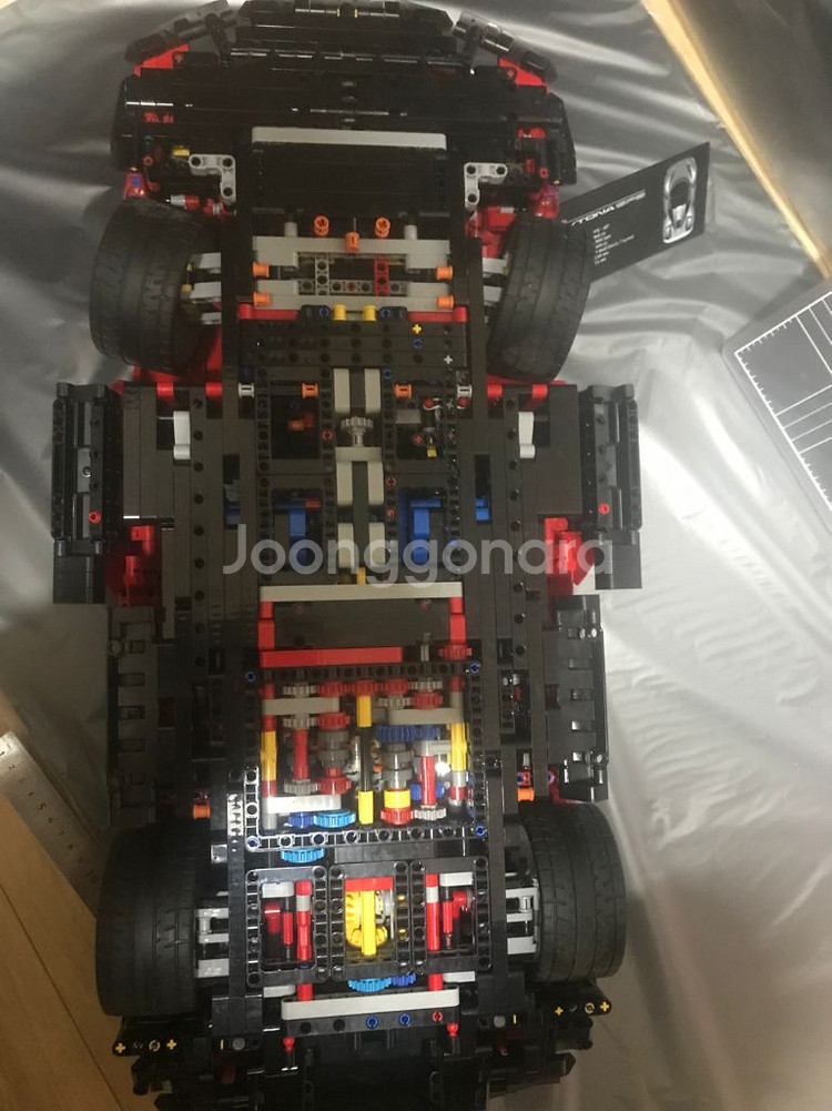 레고 LEGO 42143 페라리 데이토나 SP3 조립--4