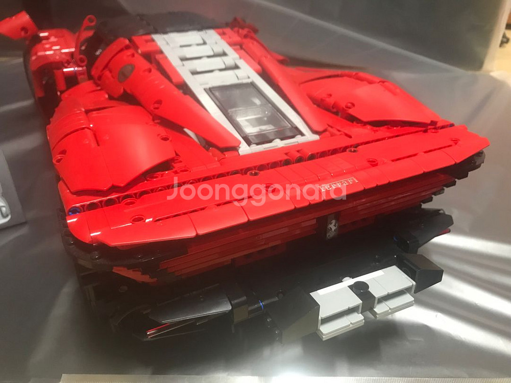 레고 LEGO 42143 페라리 데이토나 SP3 조립--7