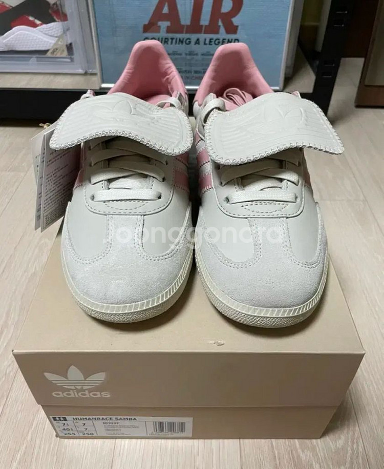 아디다스 휴먼레이스 삼바 255--1