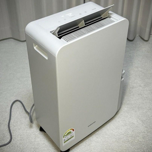 삼성 제습기 18L AY18CG7500GED