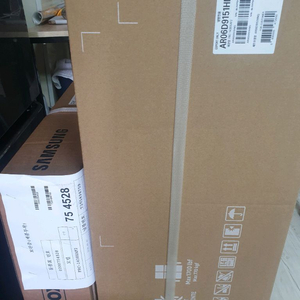 삼성 벽걸이 에어컨 AR06D9151HNQ