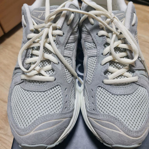 아식스 젤카야노14 사이즈 265