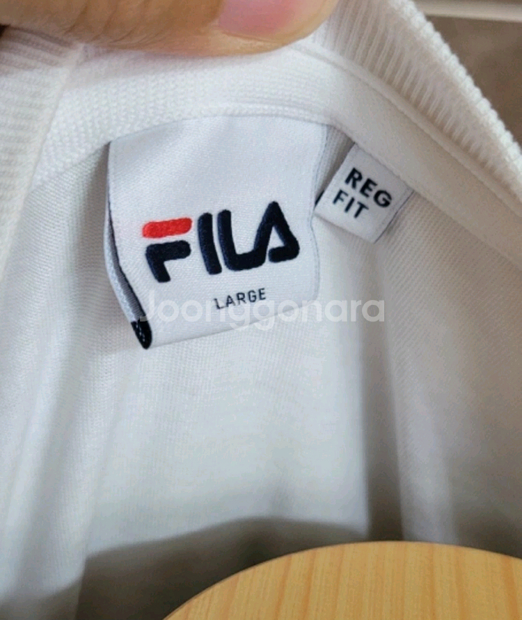 남성100-105사이즈FILA 반팔티--3