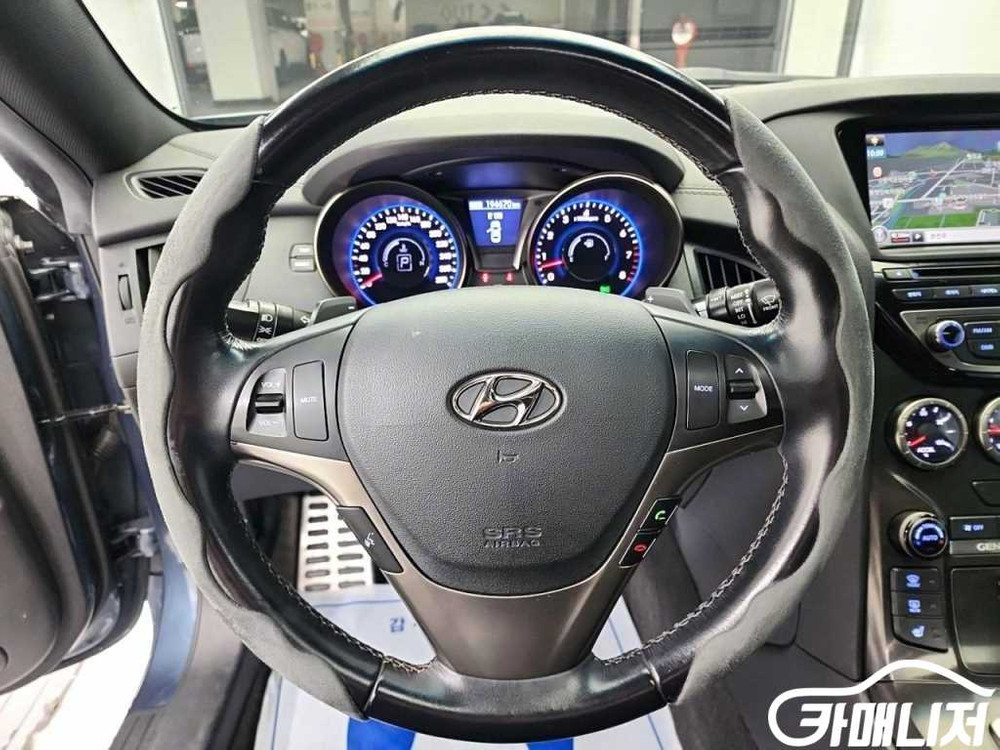 [현대]더뉴제네시스쿠페 380 GT-R (4인승) #앱 이미지