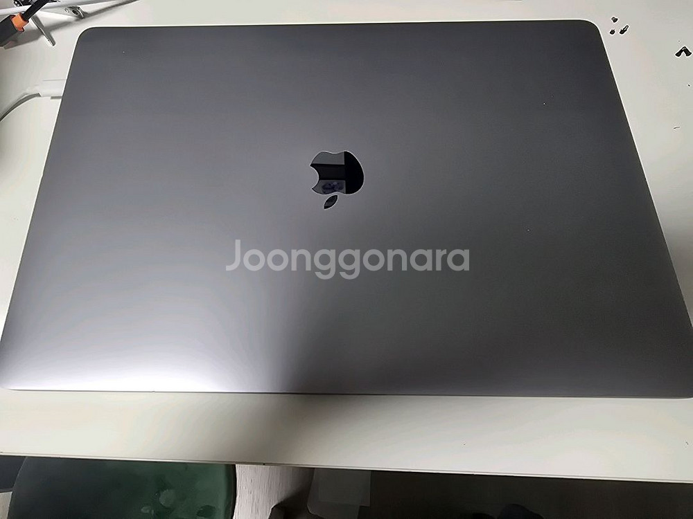 맥북프로 2019 16인치 i9 32gb--1