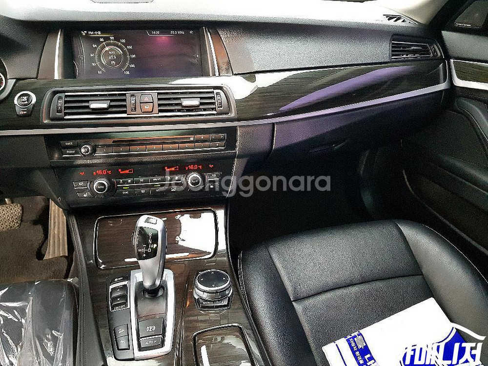 [BMW]5시리즈 (F10) 520d xDrive 럭셔--9