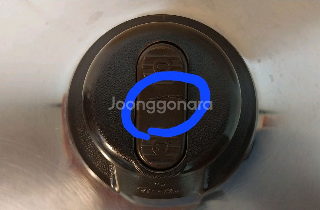 (중고)휘슬러 전골냄비 팝니다.(28cm)--7
