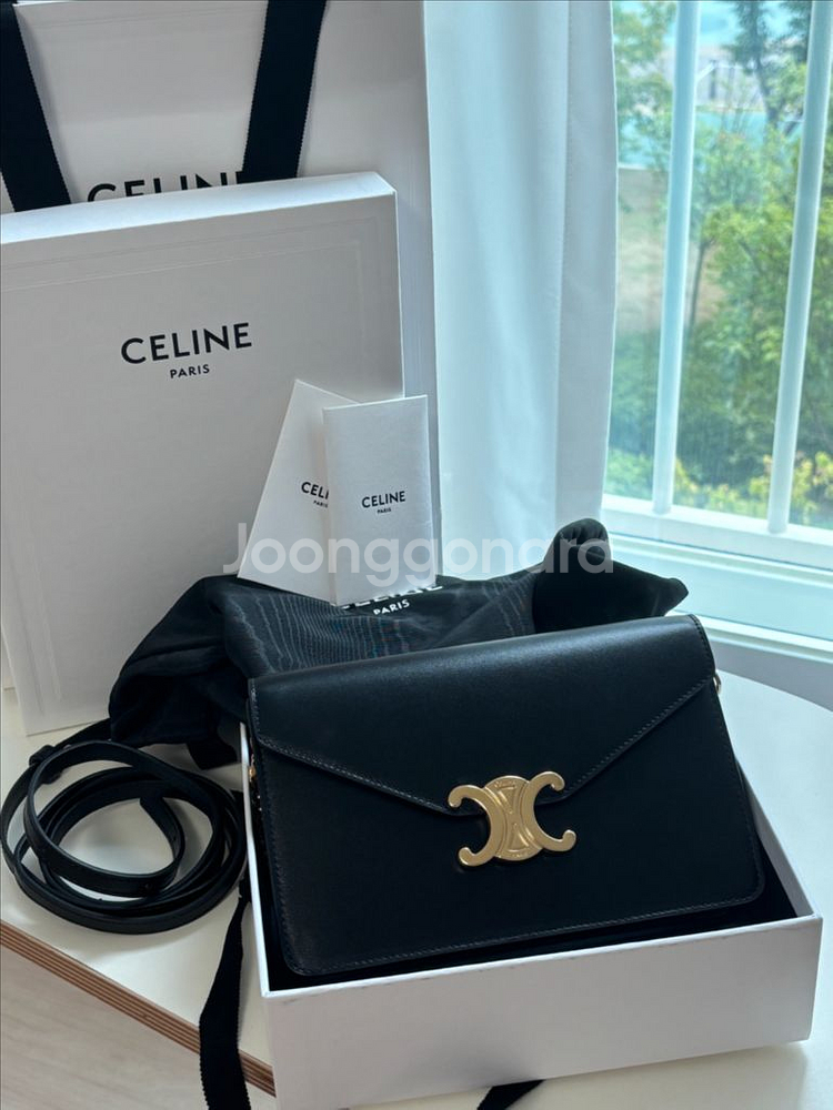 셀린느 마고체인 WOC--2