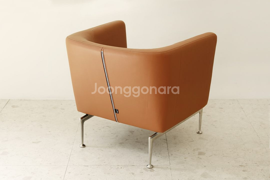 Vitra 비트라 수이타 클럽암체어 프리미엄레더 코냑--1