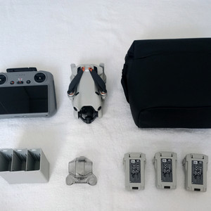 dji 매빅 미니4프로 rc2 플라이모어콤보 팝니다