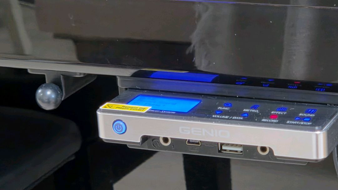 야마하 U1 사일런트 피아노 이미지