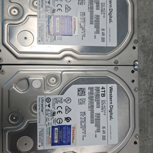 WD DC HC310 4TB 하드디스크 2개