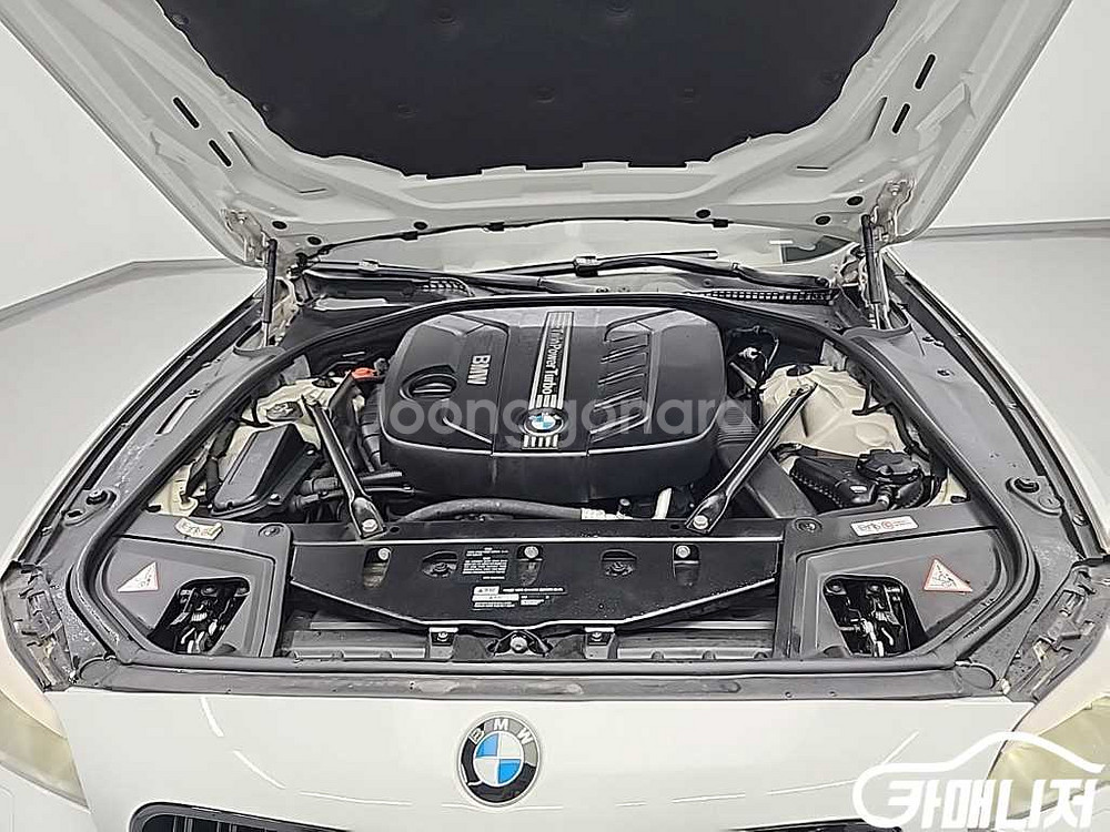[BMW]5시리즈 (F10) 520d M 스포츠 #앱특--4