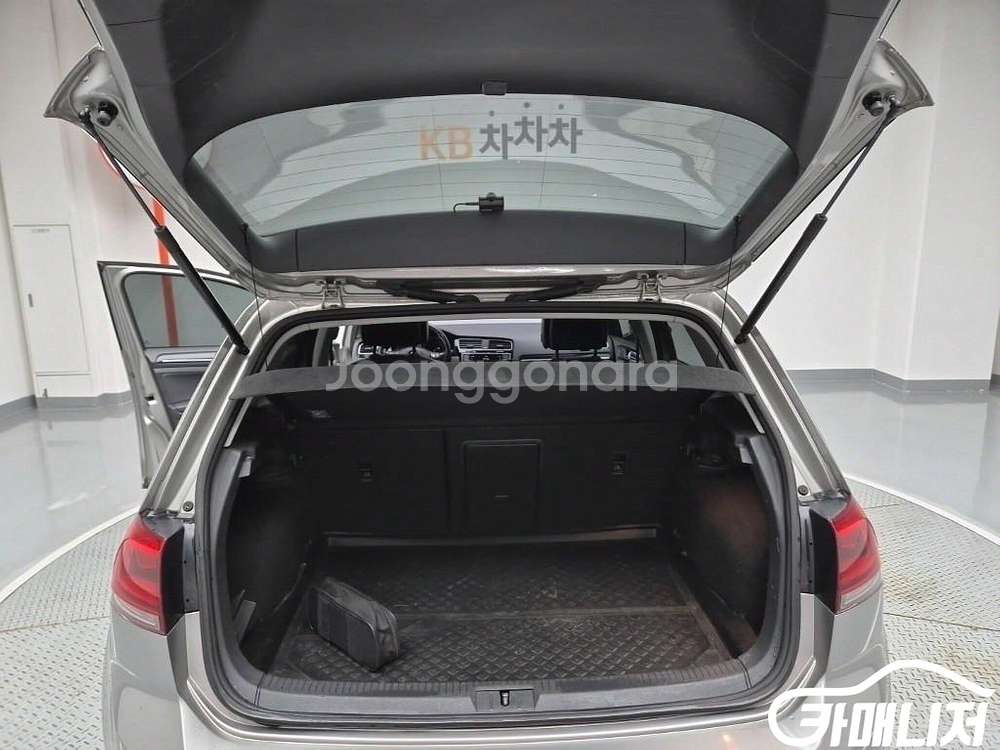 [폭스바겐]골프 7세대 2.0 TDI 프리미엄 (5인승--7