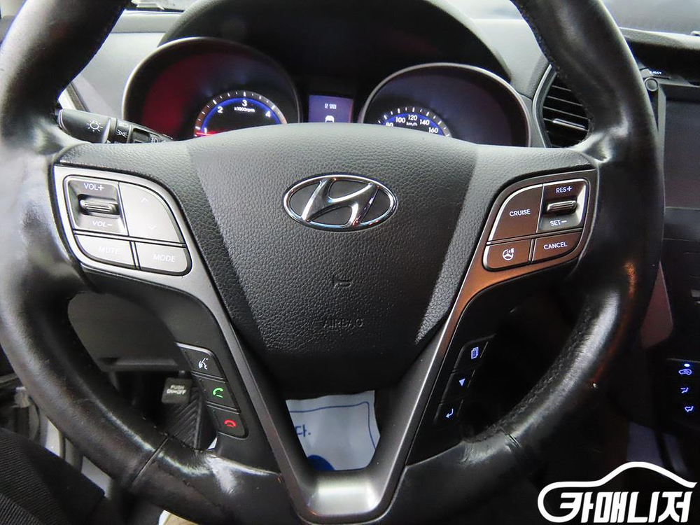 [현대]싼타페 DM 디젤 2WD 2.0 모던 (5인승)--7