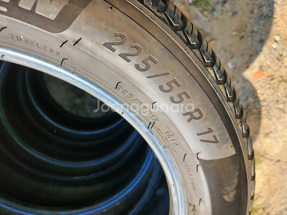 중고타이어 225 55 17 미쉐린 4본 2255517--6