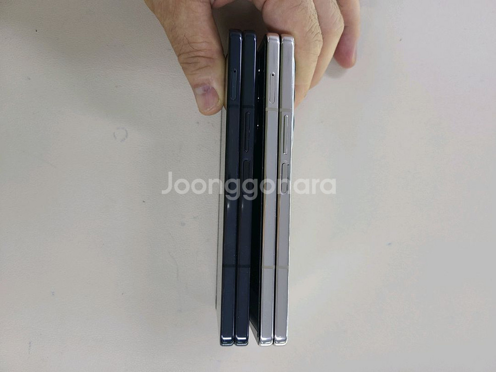 갤럭시폴드4 256G 512G 밧데리100프로 무찍힘--4