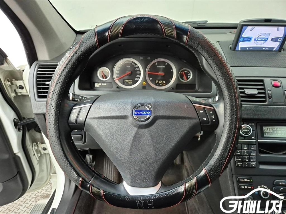 [볼보]XC90 2.4 D5 기본형 #앱특가 이미지