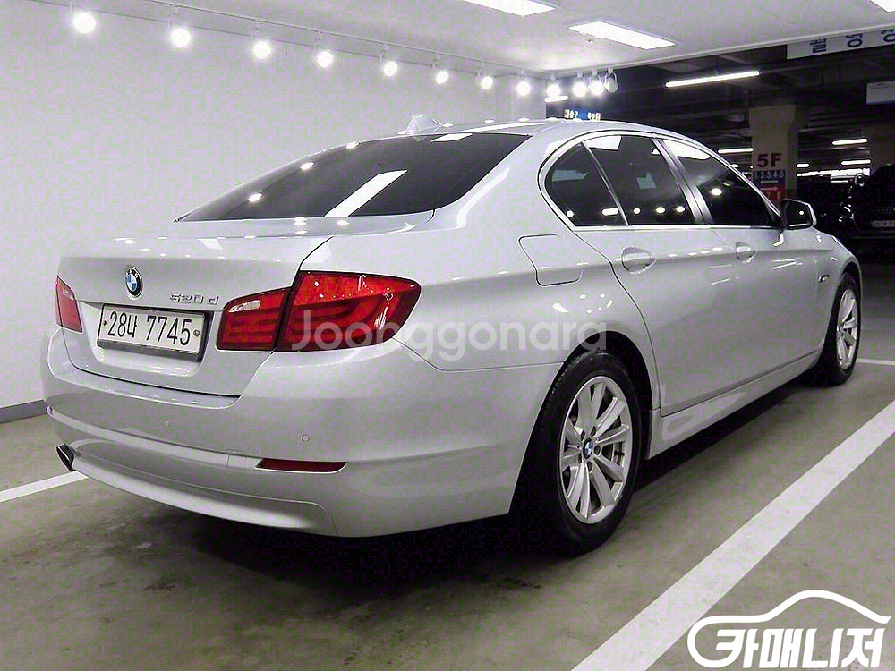 [BMW]5시리즈 (F10) 520d #앱특가--3