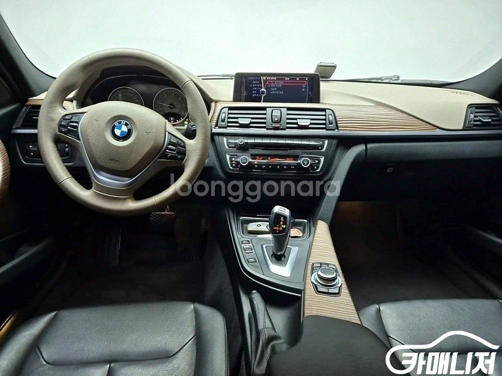 [BMW]3시리즈 (F30) 320d 모던 (5인승)--6