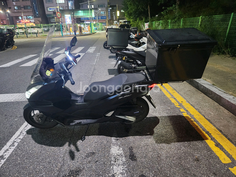 24년식 pcx125 팝니다--1