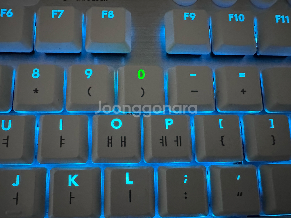 G913 TKL 화이트 택타일--3