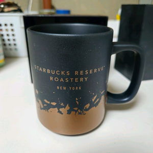 스타벅스 리저브 로스터리 뉴욕 2018년 한정 머그컵
