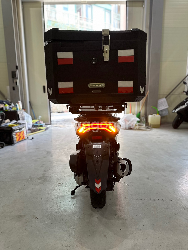 23년식 혼다 PCX125 ABS 1천Km 앞뒤블박--7