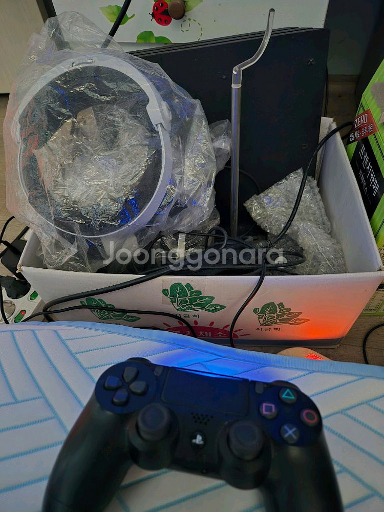 ps4프로 1테라 + ps vr2세대 + 쏘프트웨어다수--1