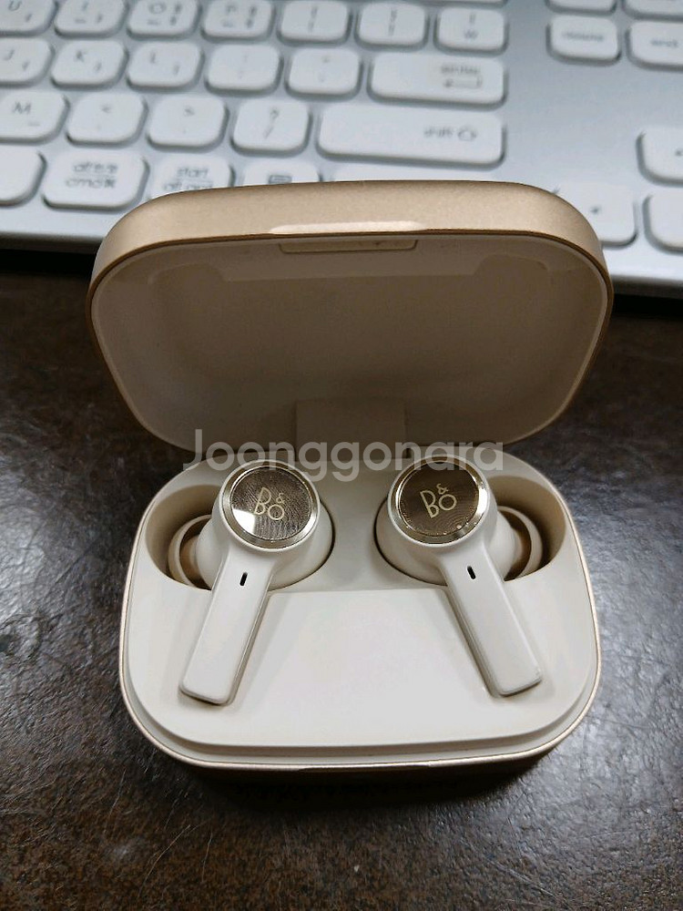 뱅앤올룹슨 Beoplay EX 이어폰 골드 버젼--2