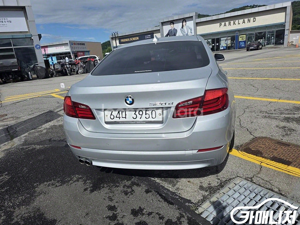 [BMW]5시리즈 (F10) 520d #앱특가--3