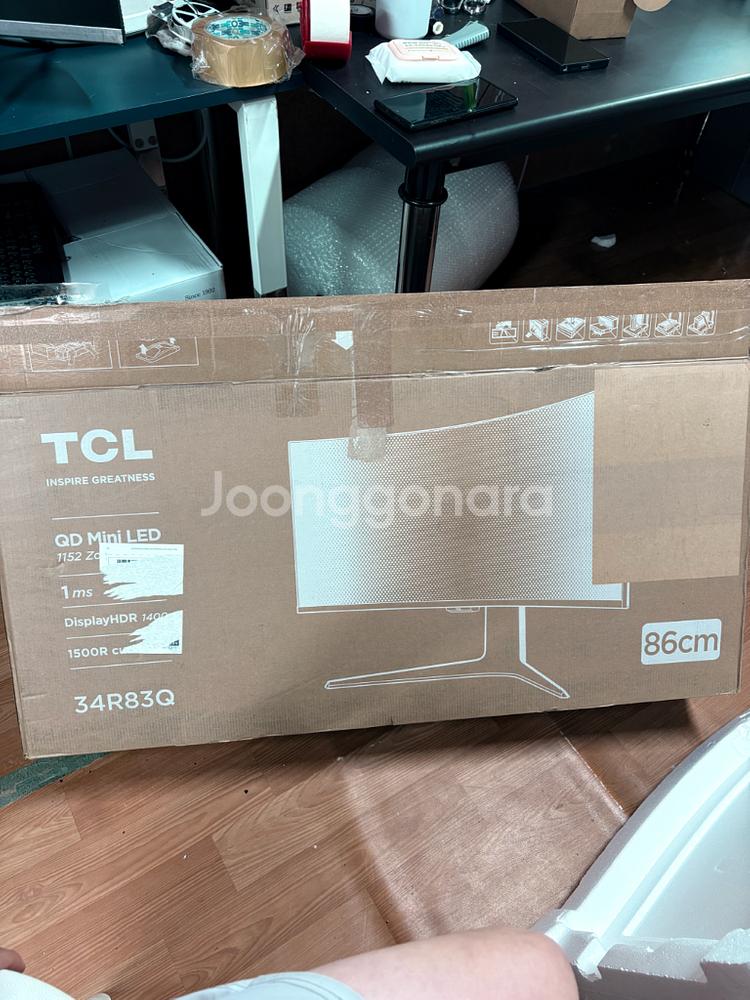 사용감전혀 TCL 커브드 게이밍 모니터 34인치 팝니다--3