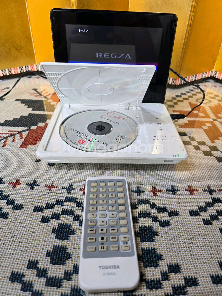 노트북형 도시바 DVD/CD 플레이어(SD-P77SW)--3