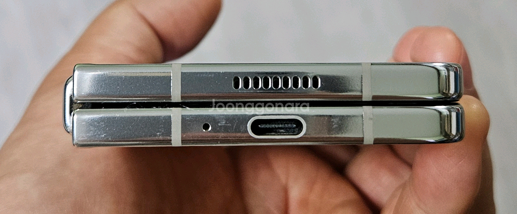 갤럭시 Z폴드5 크림 256GB A급 싸게 팝니다.--4